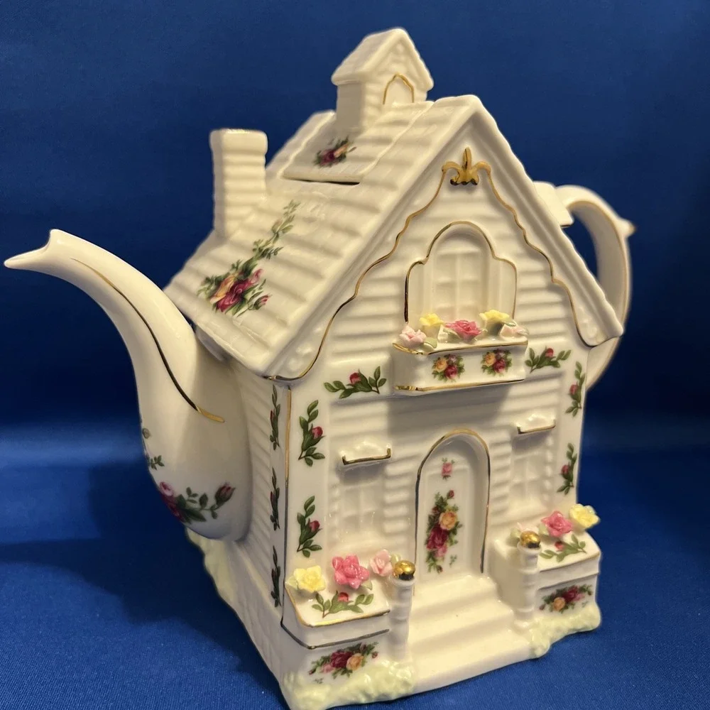 Vtg Royal Albert Cottage Teapot Old Country Roses Bone China England 6.5x4.5